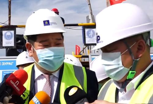 ШУУД: БХБ-ын сайд Б.Мөнхбаатар Төв цэвэрлэх байгууламжийн үйл ажиллагаатай танилцаж байна