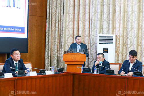 ШУУД: Үндэсний боловсролын тогтолцоог сайжруулах хэлэлцүүлэг болж байна