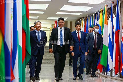 ФОТО: Ерөнхий сайд У.Хүрэлсүх ГХЯ-нд ажиллав