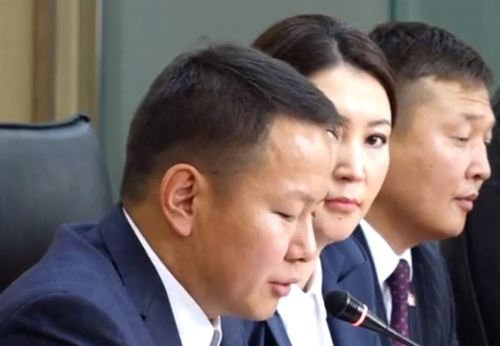 ШУУД: Нийслэлийн МАН-ын хороо нэр дэвшигчдээ бүртгүүлж байна