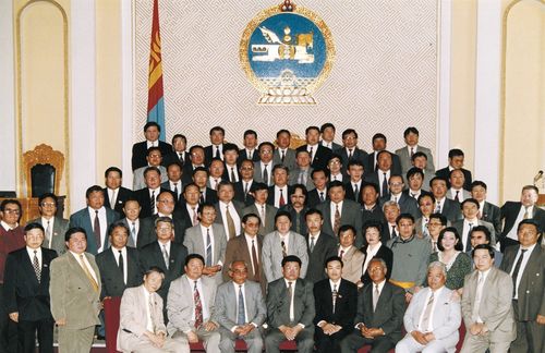 Монгол Улсад орчин цагийн байнгын ажиллагаатай парламент төлөвшин хөгжиж байна