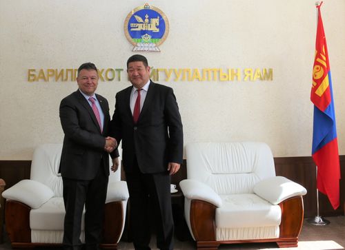 БХБ-ын сайд Б.Мөнхбаатар Элчин Сайд Ахмет Язалыг хүлээн авч уулзлаа