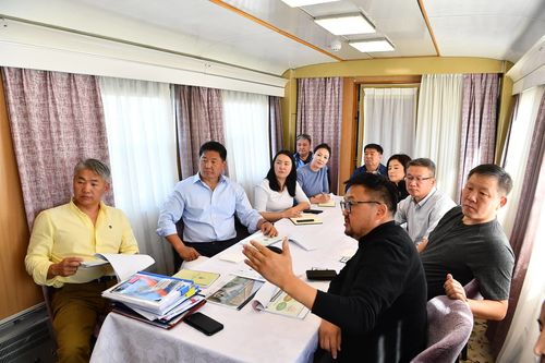 Ерөнхий сайд Дархан, Сэлэнгэ аймагт ажиллаж байна