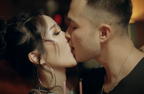 Д.Уранзаяа, Х.Мөнхжин нар хайрын романс үүсгэв үү