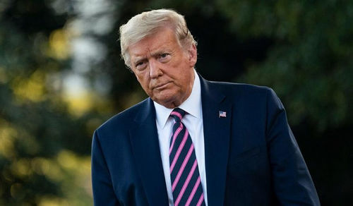 Трампыг цэргийн эмнэлэгт эмчилж эхэлжээ