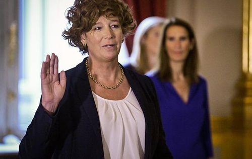 Бельгийн Дэд сайдаар трансжендер эмэгтэй тодорлоо