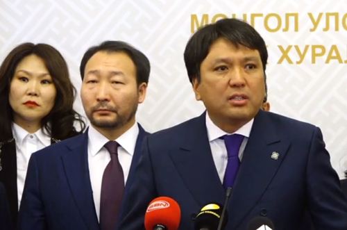 ШУУД: А.Насандэлгэр шүүгчийг шийдвэрээ хүчингүй болгохыг шаардаж байна