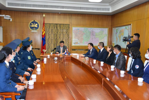 Орон сууцны батламж олгов