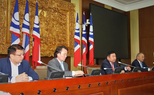 АН: Хүүхдийн 100 мянган төгрөгийг ирэх оныг дуустал олгох нь зөв