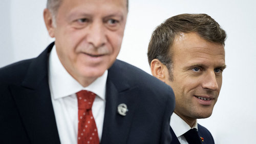 Ерөнхийлөгчийг нь доромжилсны хариуд Франц Туркээс Элчин сайдаа татав