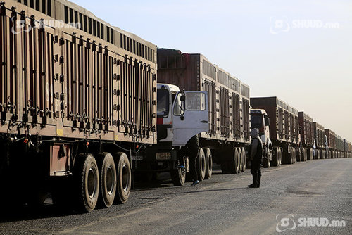 Нүүрс тээврийн 3721 машин хил нэвтэрчээ 