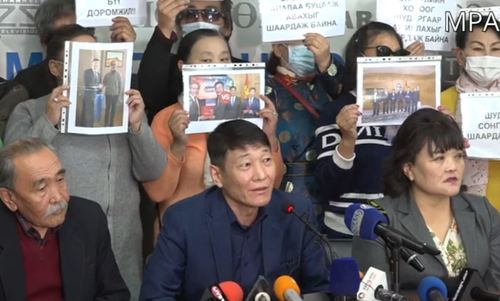 ВИДЕО: Э.Магнайбаярыг эргүүлэн татахаар шүүхэд ханджээ