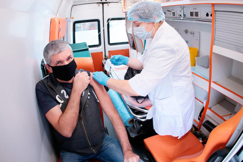 Москва: Вакцин хийлгээгүй нийтийн тээврийн жолоочийг ажиллуулахгүй