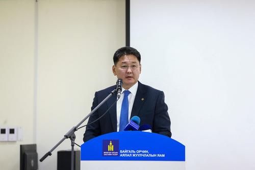 Ерөнхий сайд У.Хүрэлсүх БОАЖЯ-нд ажиллалаа