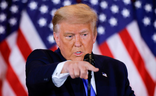 АНУ-ын сонгууль: Телевизүүд Трампын мэдэгдлийн шууд дамжуулалтыг тасалжээ