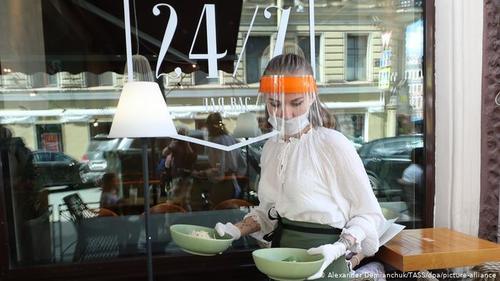 COVID-19: Москва нэгдүгээр сарын 15 хүртэл хязгаарлалтад амьдарна