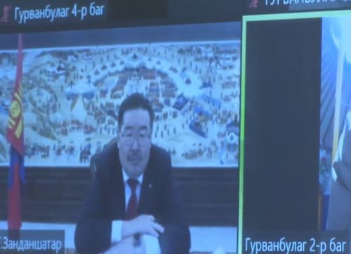 ВИДЕО: Г.Занданшатар Баянхонгор аймгийн малчидтай цахимаар ярилцлаа