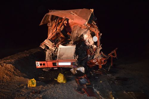 Нүүрс тээврийн автомашинууд мөргөлдөж 20 настай залуу амиа алдав