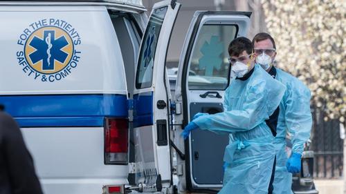 АНУ-д Pfizer вакцин тариулсан сувилагч эмнэлэгт хүргэгджээ