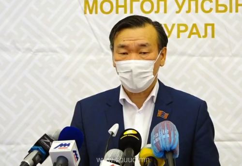 С.Ганбаатар: У.Хүрэлсүхээс  