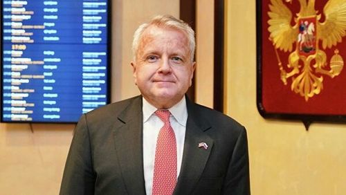 АНУ-ын Элчин сайд Оросын вакцин хийлгэхээс татгалзжээ