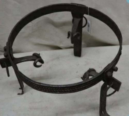 Монголын Үндэсний Музейд хадгалагдаж байгаа угсаатны зүйн үзмэрийн дээжсээс