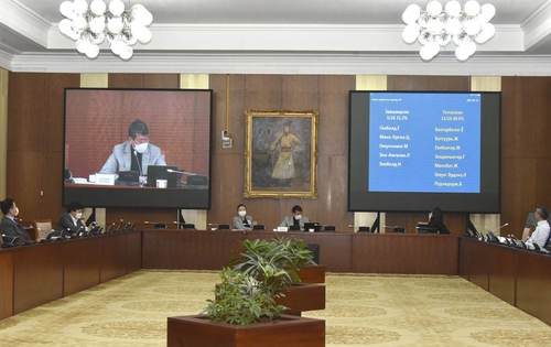 Зарчмын зөрүүтэй саналуудыг дэмжив