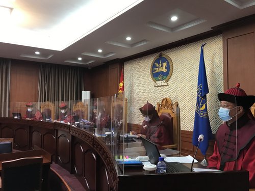 Тэтгэмж олгох тухай хуулийн заалт Үндсэн хууль зөрчсөн гэж Цэц дүгнэлээ