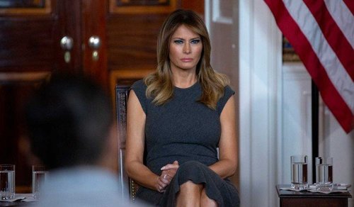 Трампын гэргий Цагаан ордны 70 жилийн түүхт уламжлалыг зөрчжээ