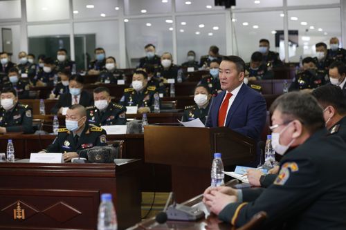 Х.Баттулга Зэвсэгт хүчний удирдах бүрэлдэхүүний стратегийн цугларалтад оролцож, үг хэлэв