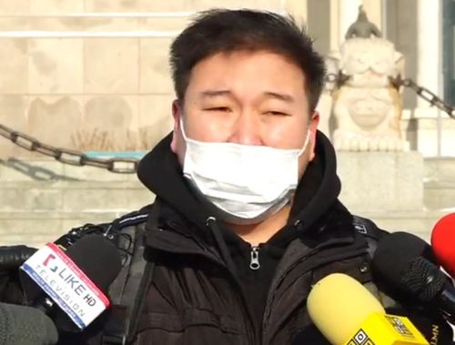 Шүүхээс Э.Одбаярыг 100 мянган төгрөгөөр торгосныг хүчингүй болгожээ