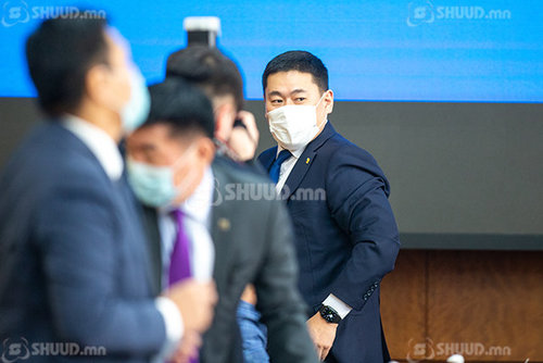 Л.Оюун-Эрдэнэ: Хувийн хэвшил, бизнес эрхлэгчдээ анхаарч ажиллана