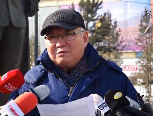 Ж.Бат-Занданд ногоон малгайг нь өмсүүлчихгүй дээ