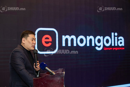 Л.Оюун-Эрдэнэ: Төр иргэнийхээ амьдралын цагийг хэмнэхээс илүү эрхэм үүрэг гэж байхгүй