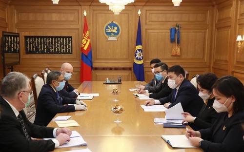 Өнөөдрөөс “Ковид-19”-ийн вакциныг  татаж авах ажил эхэллээ