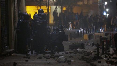 Мадридад болсон эмх замбараагүй байдлын үеэр цагдаагийнхан гэмтжээ