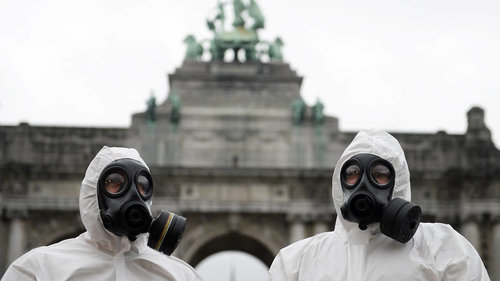 Словакт тусгай шүүлтүүртэй амны хаалт зүүх журам гарчээ