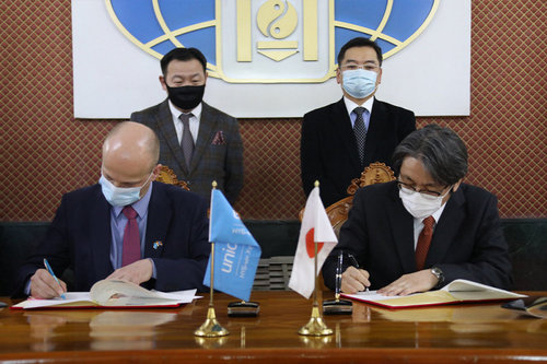 Япон улс 1.3 сая хүнд шаардлагатай вакциныг хандивлана