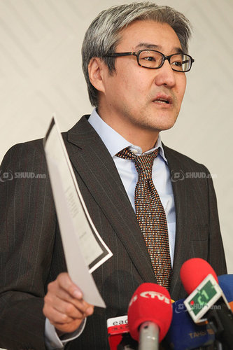 А.Гансүхийг гэрт нь зоджээ