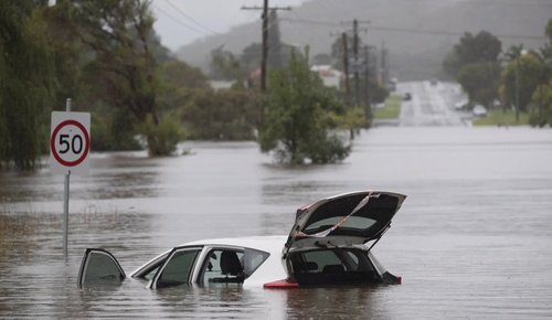Австралид 50 жил тохиогоогүй их үер буужээ