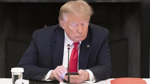 Трамп олон нийтийн сүлжээ үүсгэн байгуулна