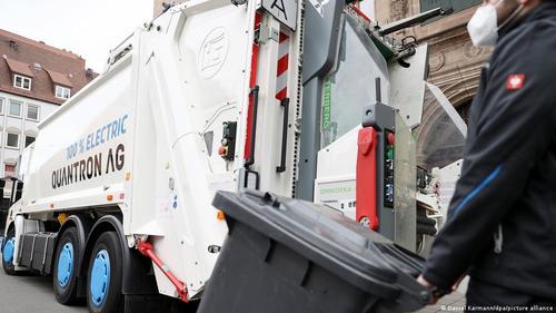 Германд цахилгаан хогийн машин туршиж эхэллээ