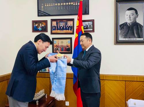 Ж.Мөнхбат, Г.Дамдинням нарын ёсорхол