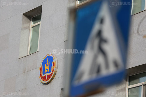 Прокурорт шилжүүлсэн авлигын найман хэрэг