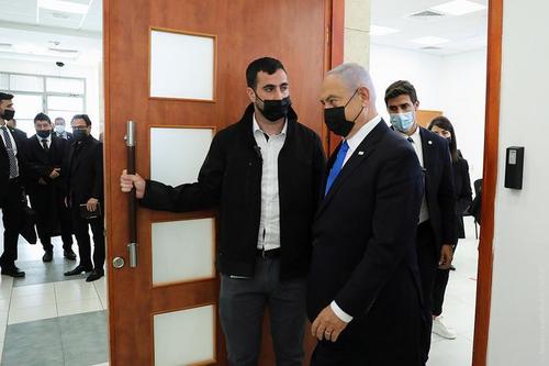 Израиль:  Ерөнхий сайдын тухай таагүй мэдээллийг устгахыг тушаадаг