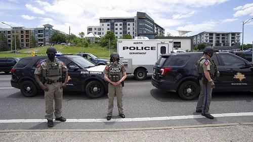 Техаст буудалцаан болж, нэг хүн амиа алдав