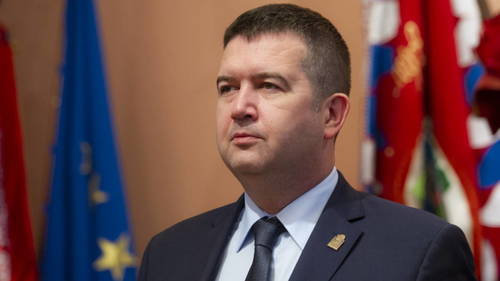 Дипломат дайн: Чех Оросын офицеруудыг хөөхийг НАТО-д уриалав