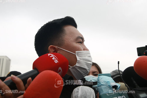 АН жагсаал хийж байна