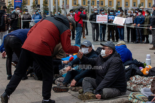 ВИДЕО: Бид тохиролцоо хийхгүй, шударга сонгууль явуулмаар байна