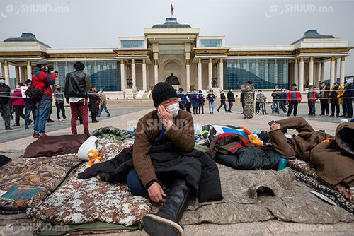 АН-ын бүлгийн гишүүд II эмнэлэгт эмчлүүлж байна